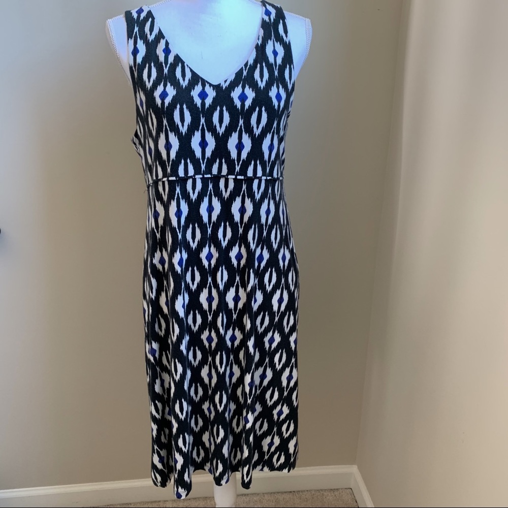 Athleta Santorini V neck print dress.